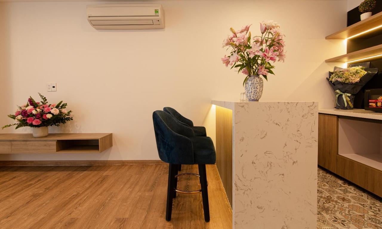 Emily Hotel & Apartment Đà Nẵng Extérieur photo