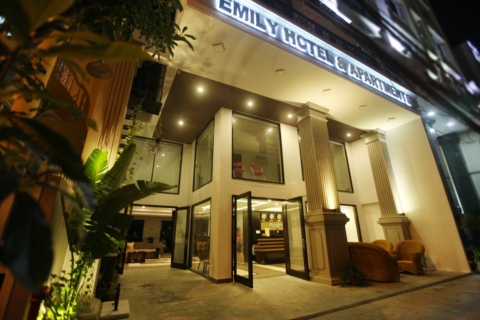 Emily Hotel & Apartment Đà Nẵng Extérieur photo