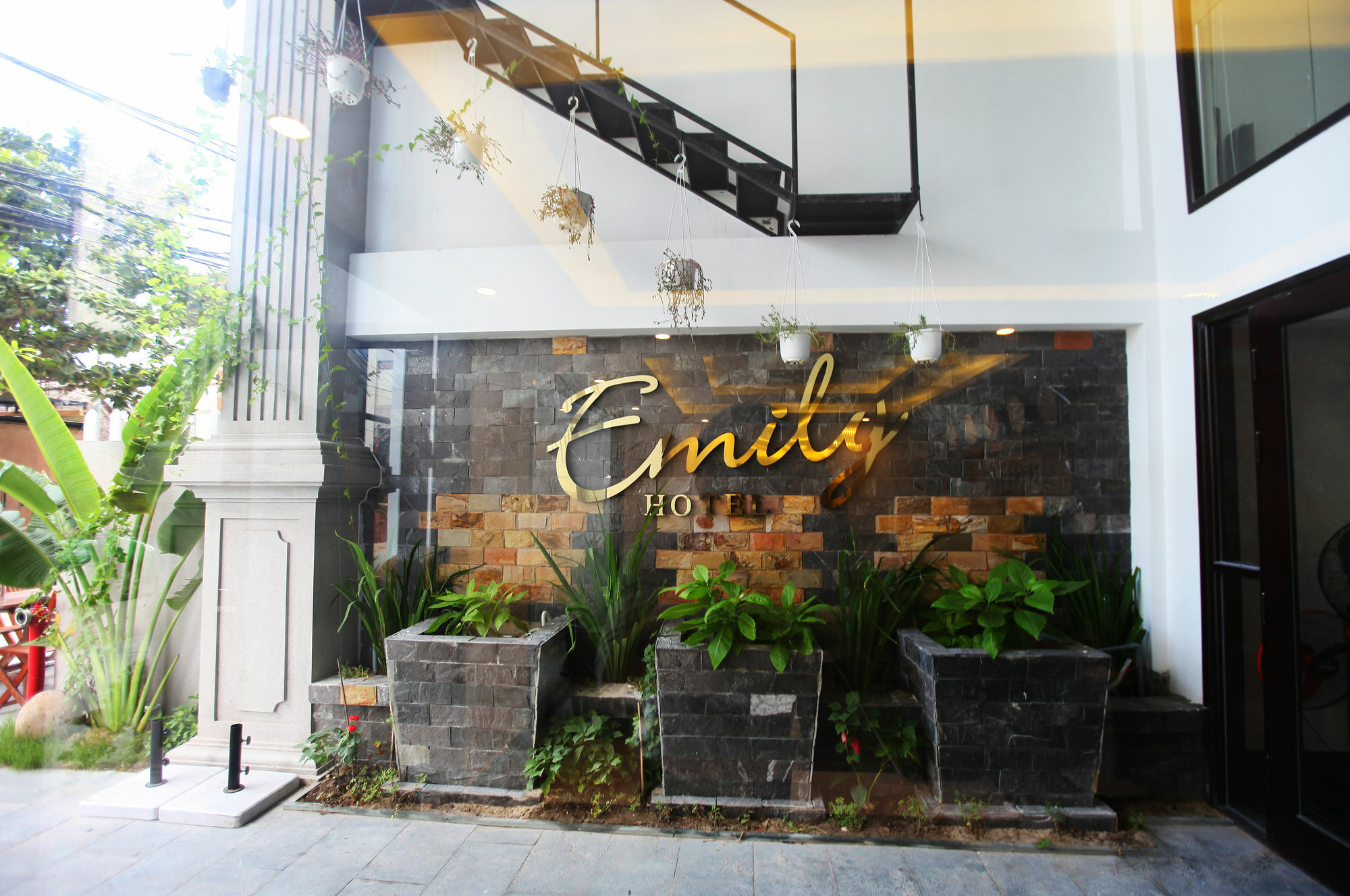 Emily Hotel & Apartment Đà Nẵng Extérieur photo