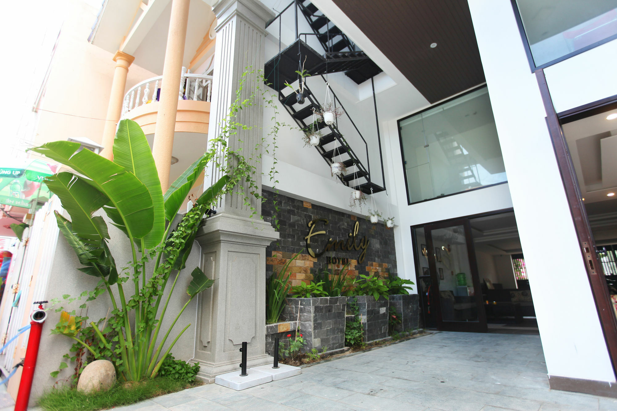 Emily Hotel & Apartment Đà Nẵng Extérieur photo